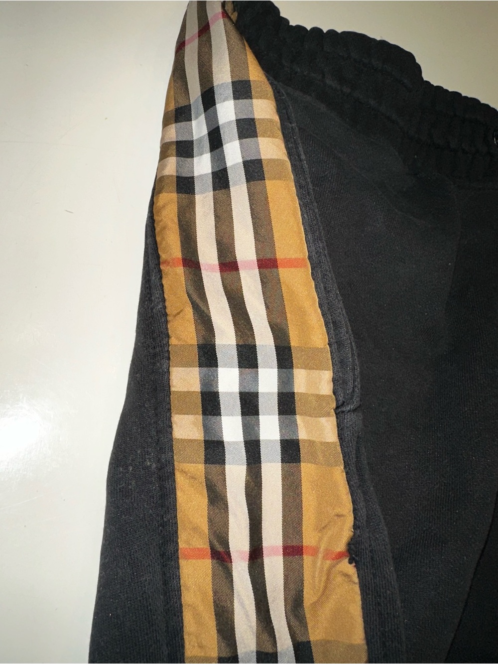 Burberry Men’s Black Jogger Pants with Novacheck sweatpants Size Medium - Picture 3 of 9